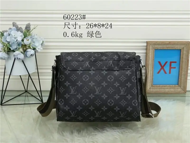 louis vuitton mini sac a main pour homme s_10a4b131